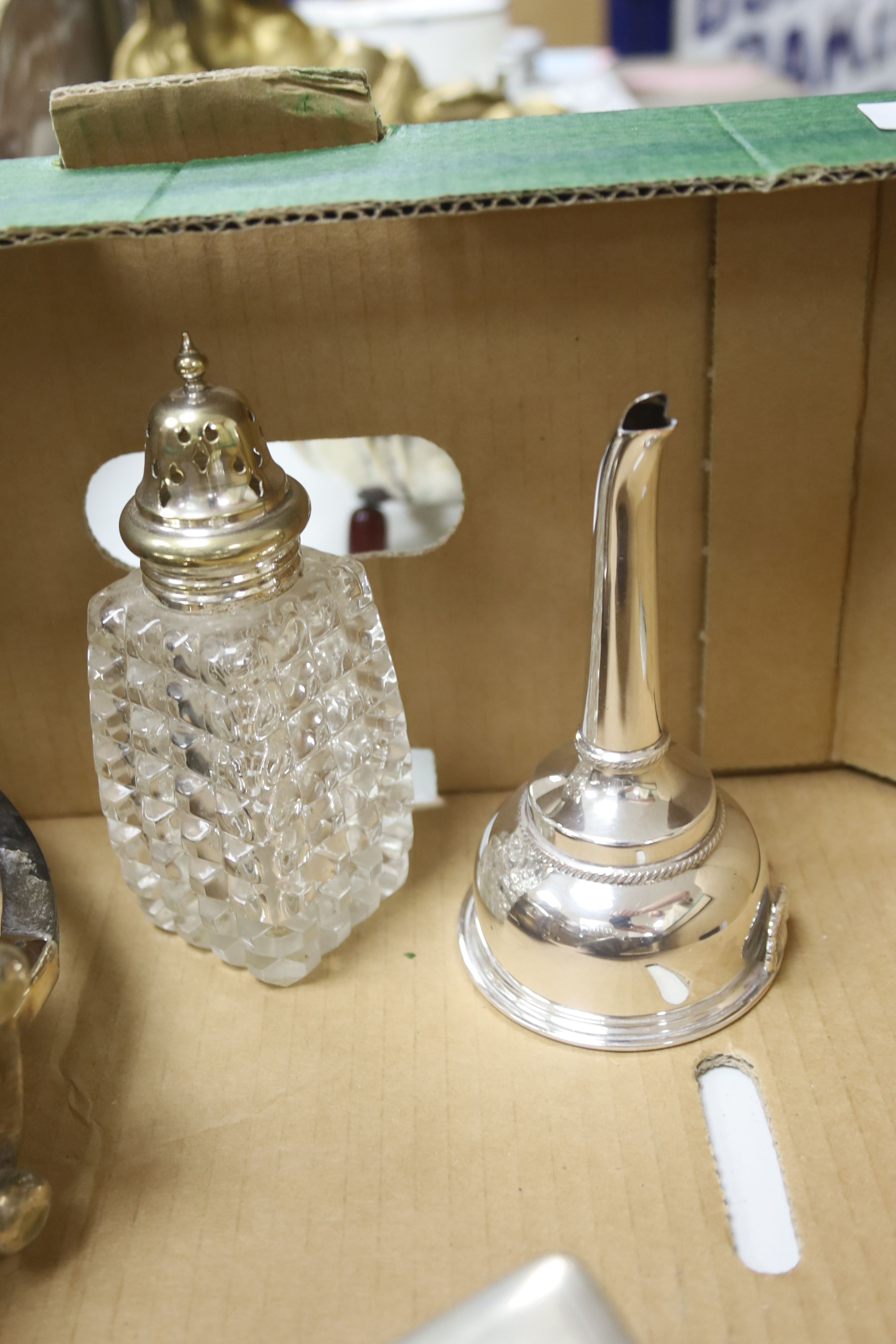 A quantity of plated wares